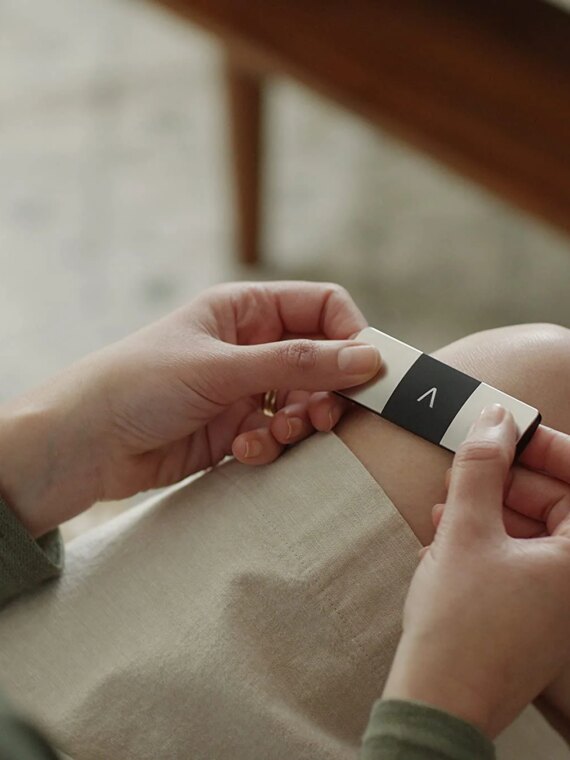 AliveCor KardiaMobile 6L Personal EKG Monitor, FDA-Cleared, Six-Lead, Smartphone Compatible, Detects AFib, Bradycardia, Tachycardia