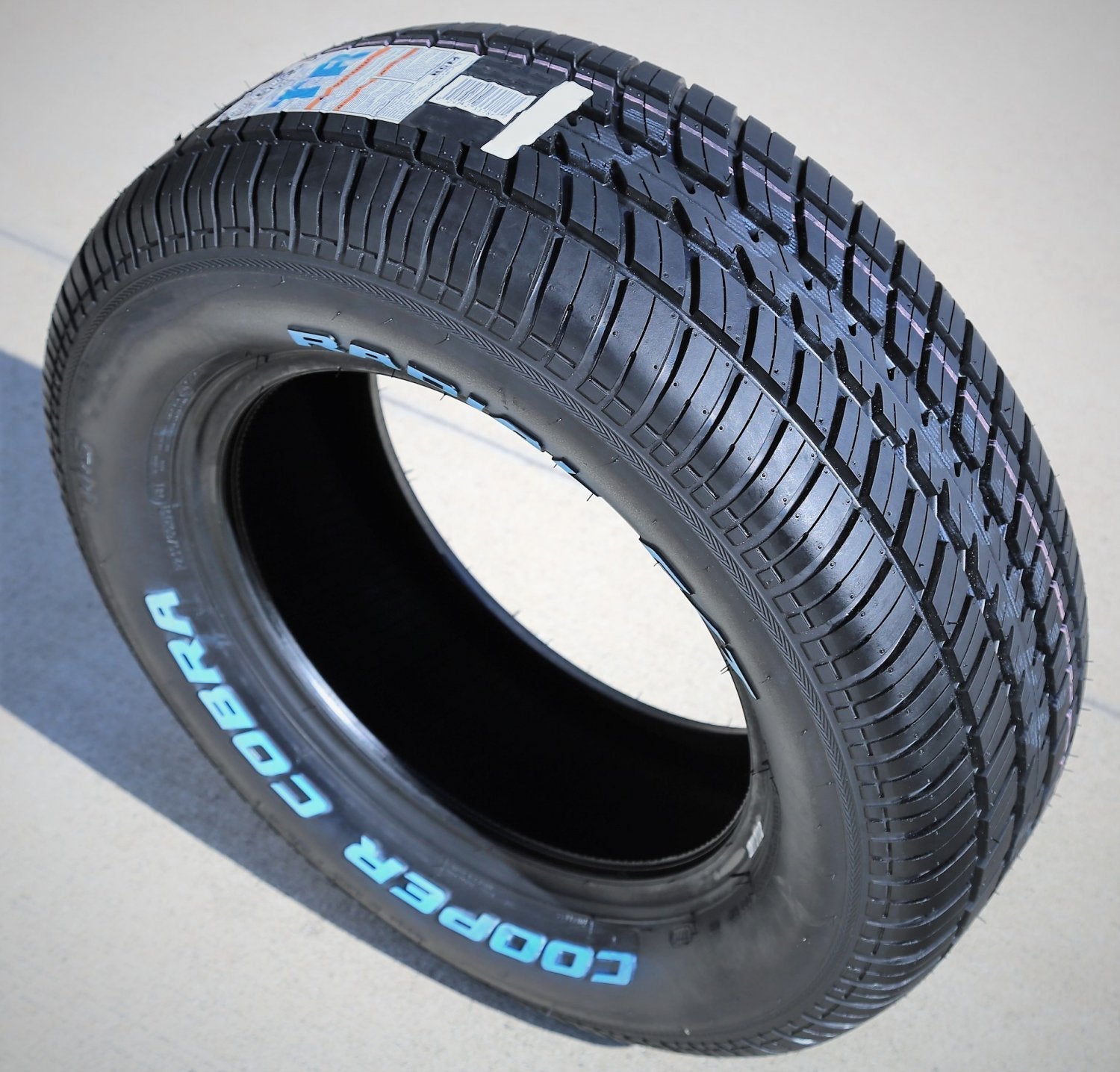 Cooper Cobra Radial G/T All-Season Tire 225/70R15 100T RWL