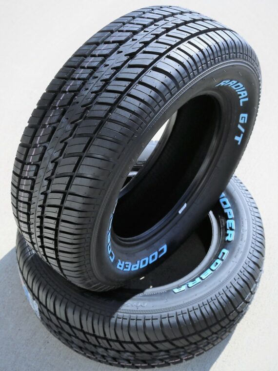 Cooper Cobra Radial G/T All-Season Tire 225/70R15 100T RWL