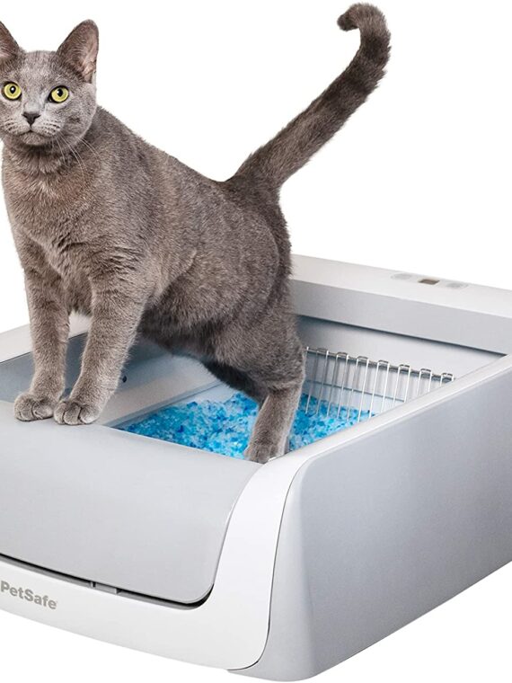PetSafe ScoopFree Self-Cleaning Cat Litter Box with Health Counter, Automatic & Odor Control, Crystal Litter, App-Enabled