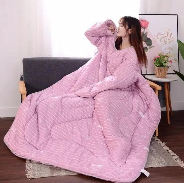 Poufit™ Cozy Quilt with Sleeves, Warm Microfiber Wearable Blanket, Hypoallergenic, Back Zipper