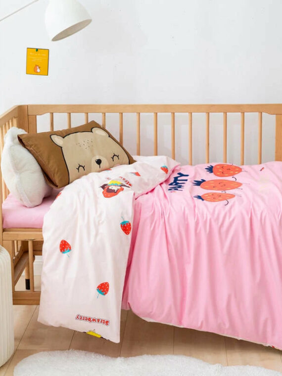 Strawberry Cotton Applique Embroidery Kit - 100% Cotton, 120x150 cm, Soft & Warm for All Seasons