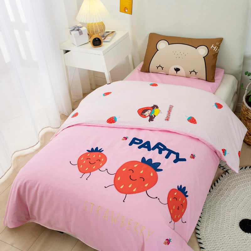 Strawberry Cotton Applique Embroidery Kit - 100% Cotton, 120x150 cm, Soft & Warm for All Seasons