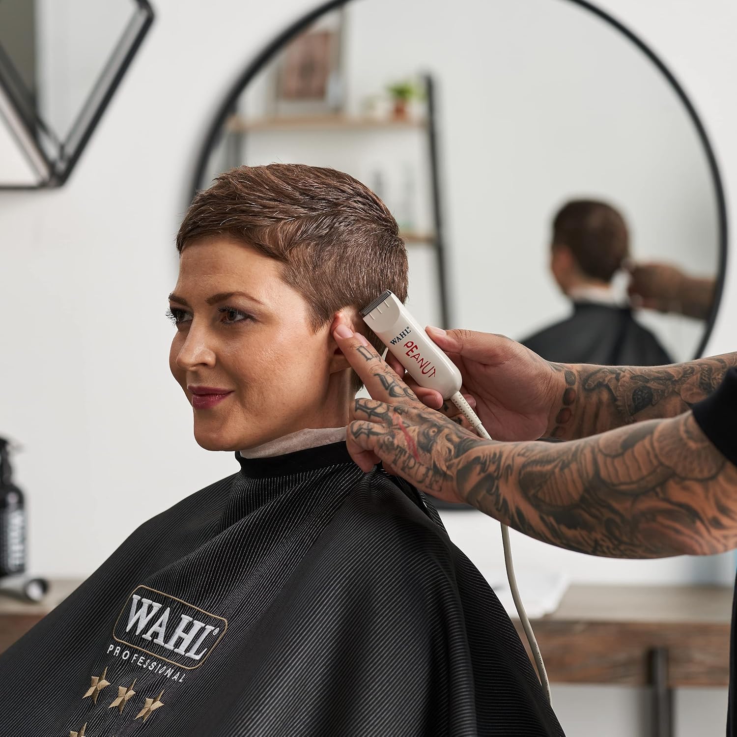 Wahl Professional Classic White Peanut Beard Trimmer & Hair Clipper Kit with 4 Guide Combs