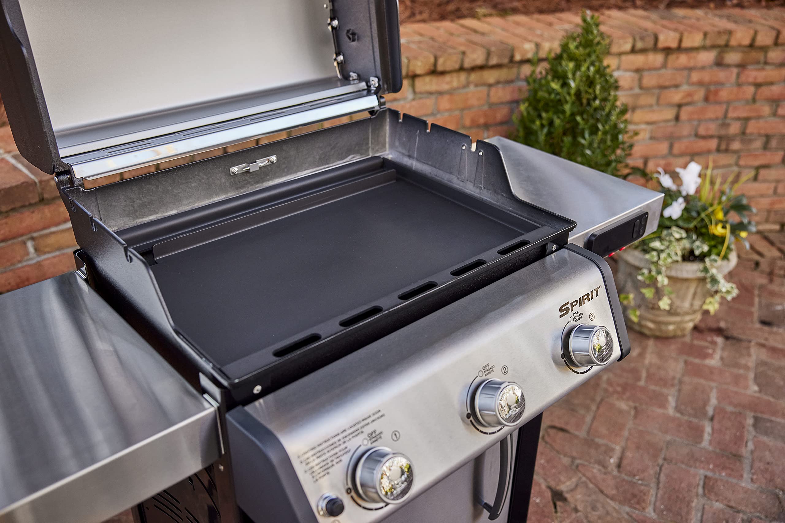 Weber Carbon Steel Rectangular Griddle, Rust-Resistant, Pre-Seasoned, Full Size