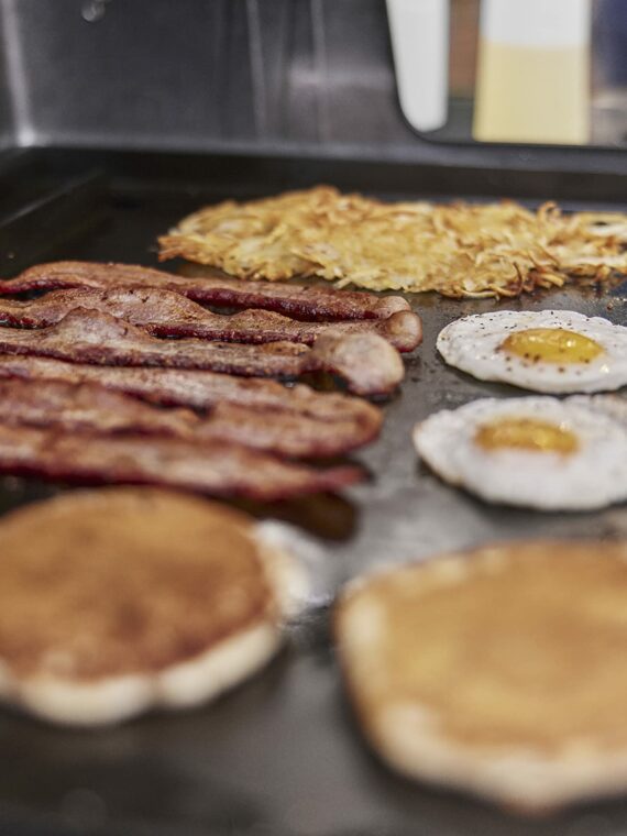 Weber Carbon Steel Rectangular Griddle, Rust-Resistant, Pre-Seasoned, Full Size